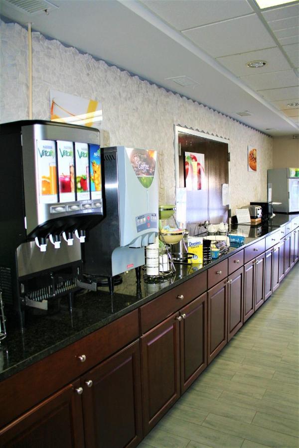 马丁斯堡品质套房酒店 Kearneysville 外观 照片